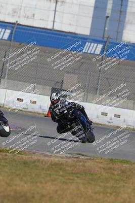 media/Nov-26-2022-Fastrack Riders (Sat) [[b001e85eef]]/Level 2/Session 3 Outside Turn 9/